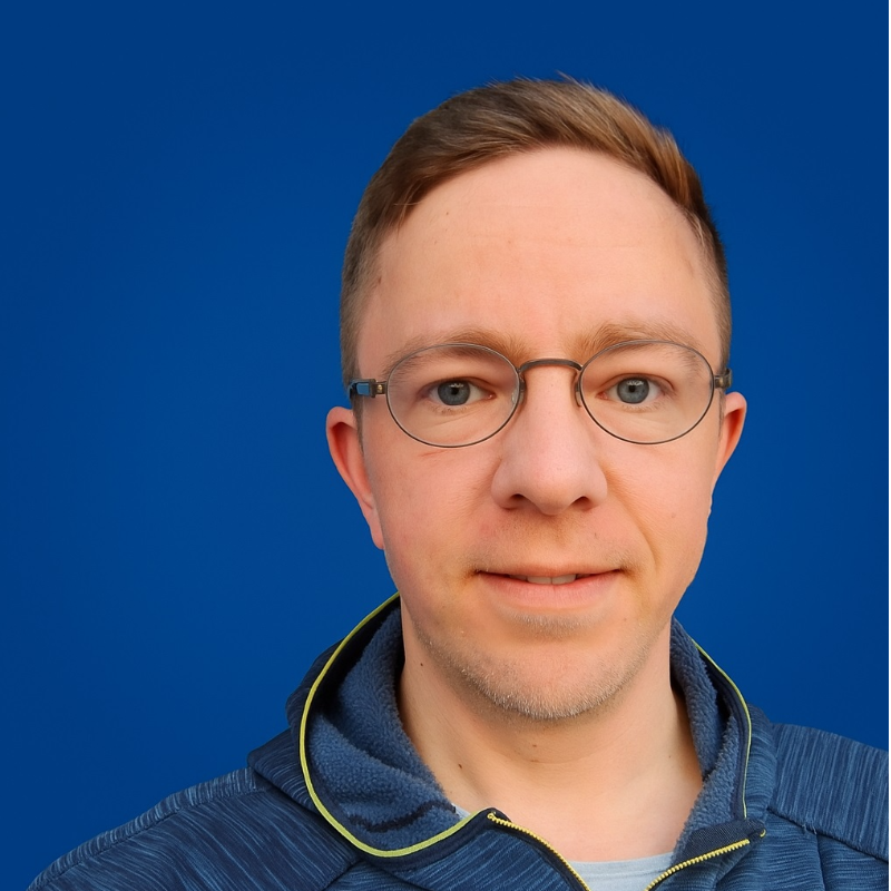  Jens Kleinsteuber